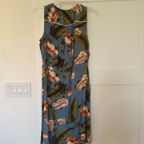 Sleeveless floral dress - Picture 4 of 5